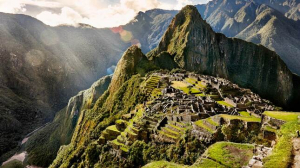Exposición Machu Picchu y los Tesoros del Perú 
